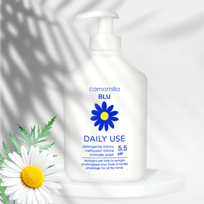 Camomilla Blu Daily Use Nettoyant Intime pH 5.5 | UNIKA